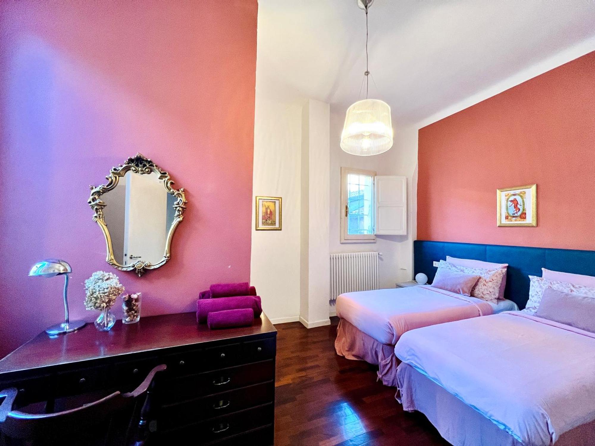 Apartamento House Of Chariot - In The Heart Of Bolonia Exterior foto